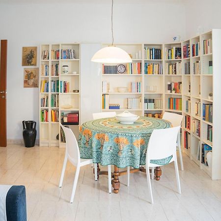 076 - Casa La Libreria, Centro Citta Di Chiavari, 500 Metri Da Mare E Spiagge - 2 Camere Da Letto Luaran gambar