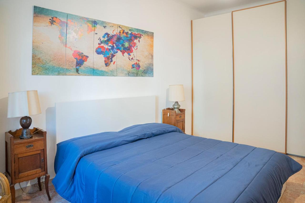 076 - Casa La Libreria, Centro Citta Di Chiavari, 500 Metri Da Mare E Spiagge - 2 Camere Da Letto Luaran gambar
